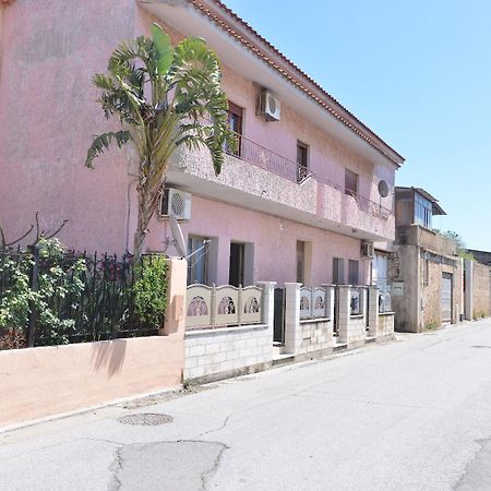 Izzhome Flamingo Pula Dış mekan fotoğraf